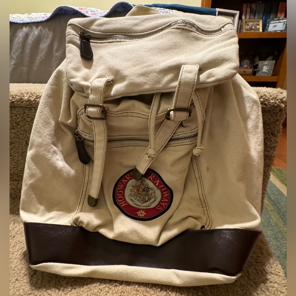 Authentic Universal Hogwarts Railways Canvas And … - image 1